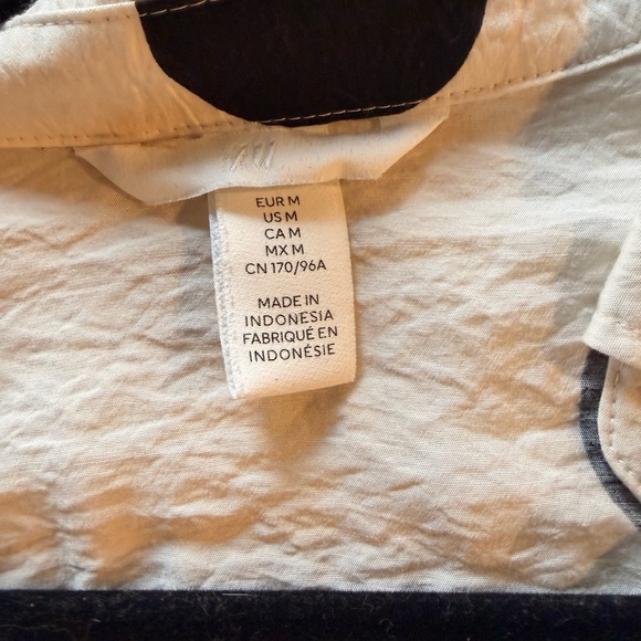 H&M cropped blouse - Picture 2 of 2